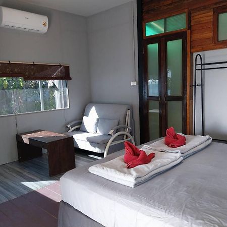Monkey Island Resort Мак Экстерьер фото