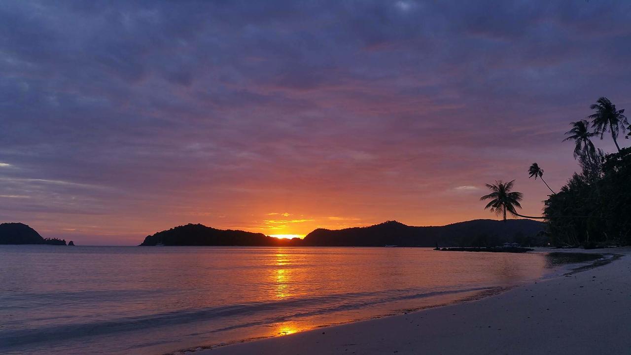Monkey Island Resort Мак Экстерьер фото
