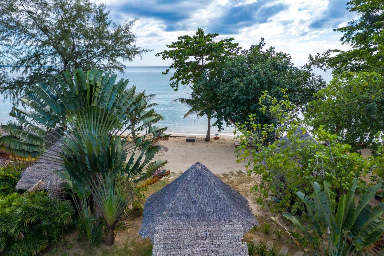 Monkey Island Resort Мак Экстерьер фото