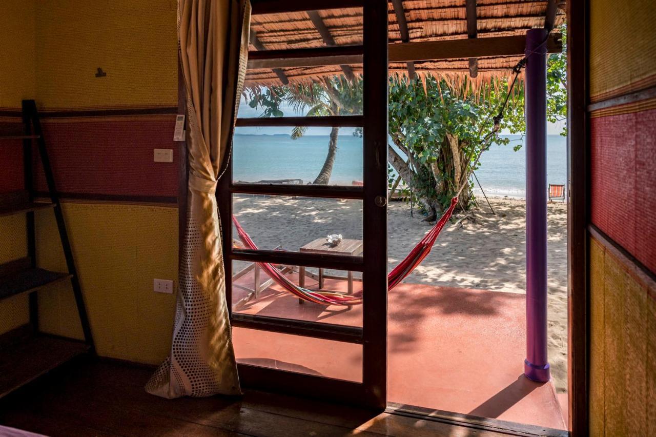 Monkey Island Resort Мак Экстерьер фото